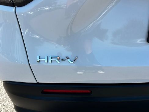 Used 2026 Honda HR-V LX image 8