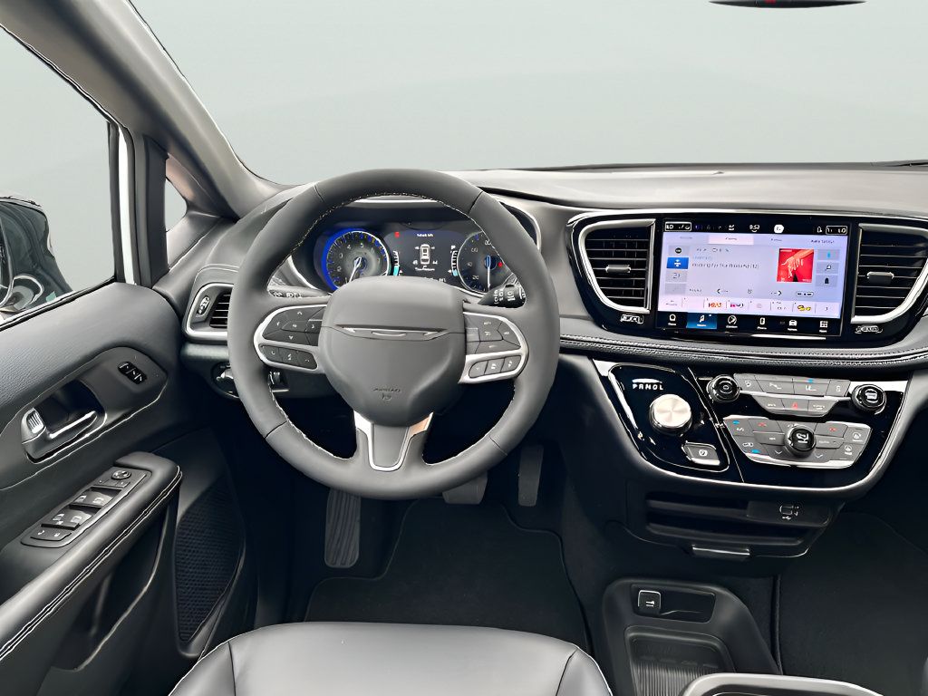 New 2027 Chrysler Pacifica Select FWD image 31