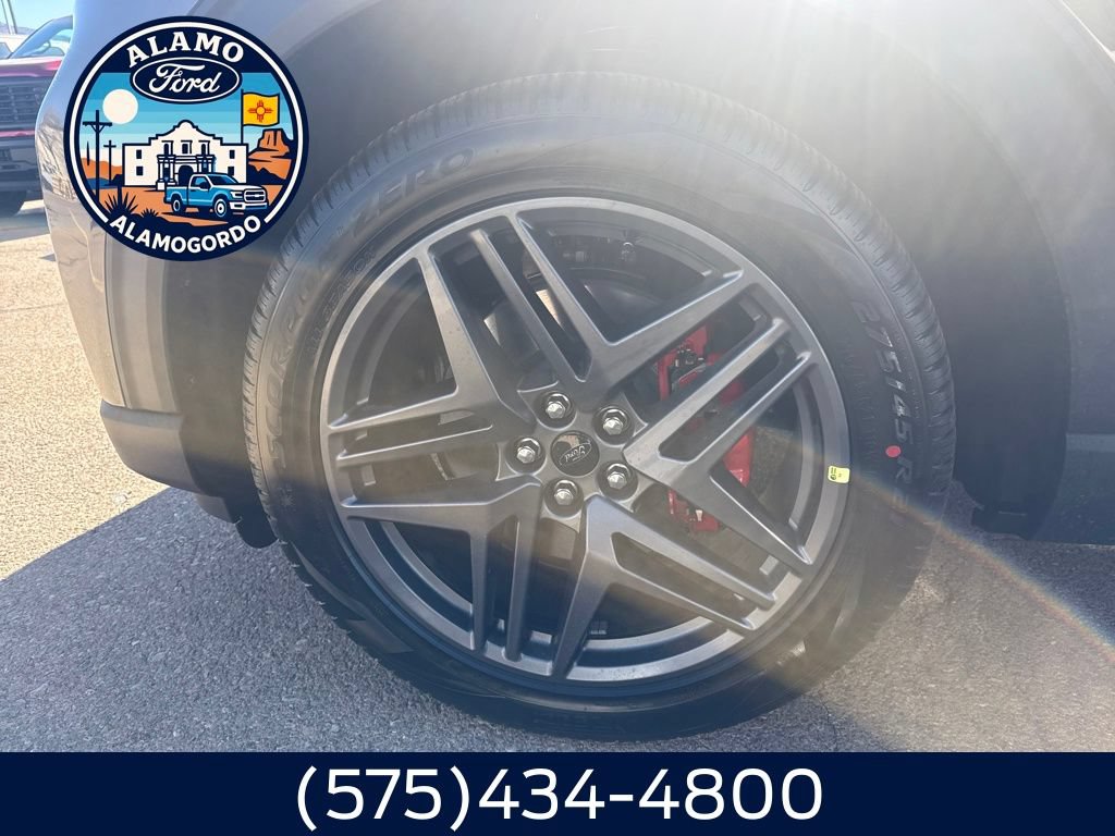 New 2026 Ford Explorer ST-Line w/ ST-Line Street Pack RWD image 2