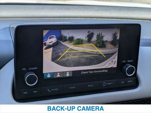 Certified 2024 Honda HR-V LX image 18