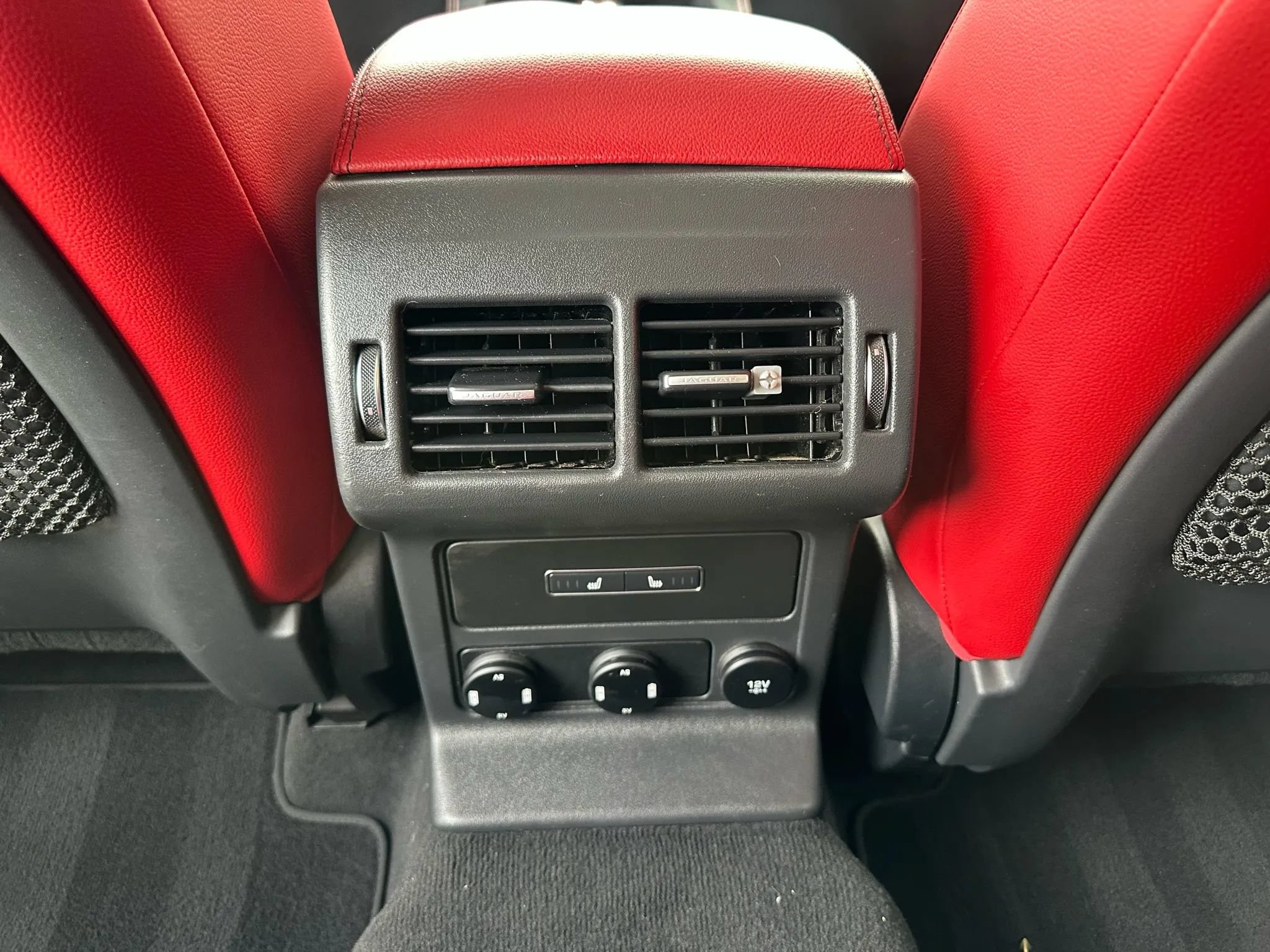 Used 2020 Jaguar F-PACE S AWD/4WD image 15