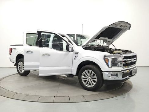 Used 2024 Ford F150 Lariat w/ Tow/Haul Package AWD/4WD image 9