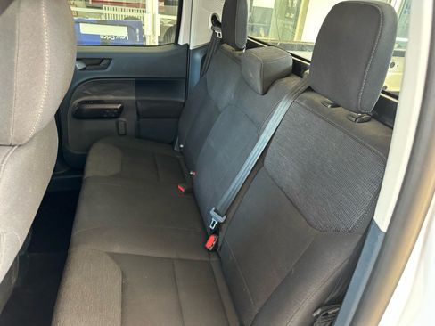 Certified 2025 Ford Maverick XL FWD image 25