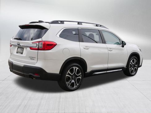 Used 2023 Subaru Ascent Limited AWD/4WD image 7