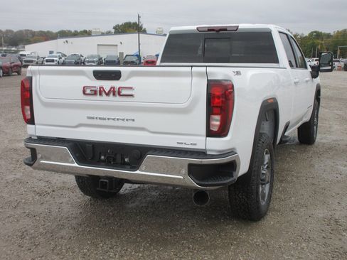 New 2026 GMC Sierra 3500 SLE w/ SLE Value Package image 5