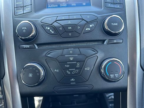 Used 2017 Ford Fusion SE w/ Equipment Group 201A AWD/4WD image 52