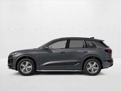 New 2027 Audi Q6 e-tron Prestige image 3