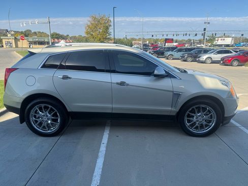 Used 2015 Cadillac SRX Premium image 5
