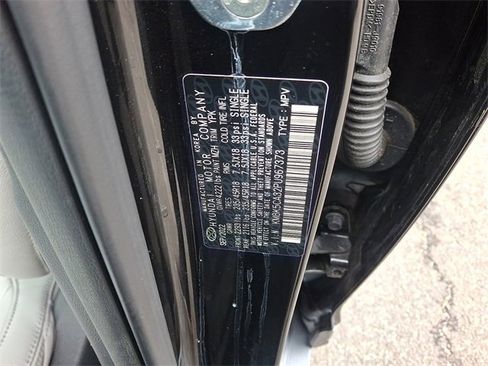 Used 2023 Hyundai Kona Limited w/ Winter Weather Package image 31