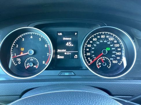 Used 2020 Volkswagen Golf 4-Door image 18