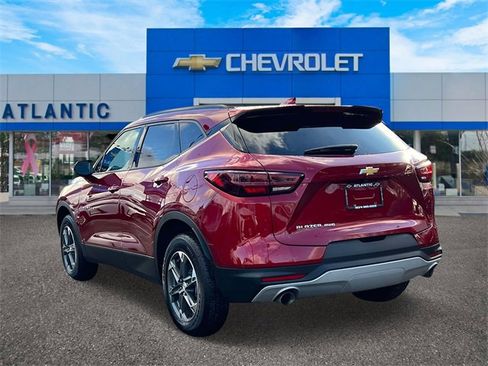 Certified 2025 Chevrolet Blazer LT w/ Convenience Package image 5