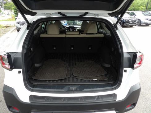 Used 2025 Subaru Outback Limited AWD/4WD image 28