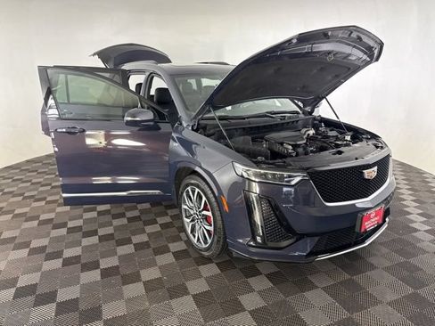 Used 2024 Cadillac XT6 Sport w/ Platinum Package AWD/4WD image 12