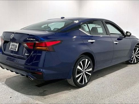 Used 2019 Nissan Altima 2.5 Platinum AWD/4WD image 5
