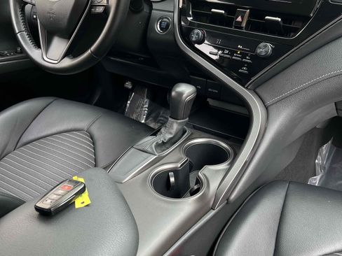 Used 2021 Toyota Camry SE w/ Convenience Package image 50