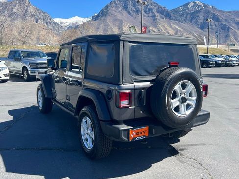 Used 2019 Jeep Wrangler Unlimited Sport S AWD/4WD image 8