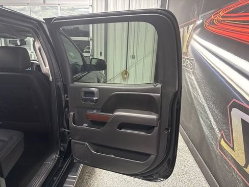 Used 2017 GMC Sierra 1500 SLT w/ SLT Premium Package AWD/4WD image 24