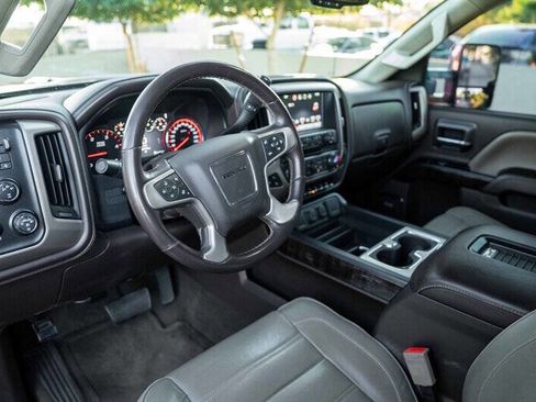 Used 2016 GMC Sierra 2500 Denali w/ Duramax Plus Package image 9