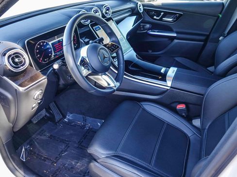 Certified 2025 Mercedes-Benz GLC 300 4MATIC image 17