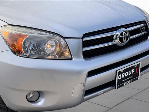 Used 2008 Toyota RAV4 Limited AWD/4WD image 28