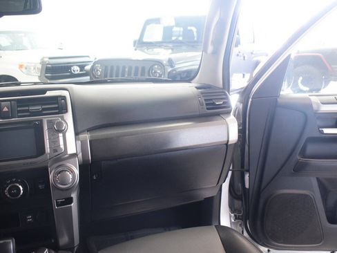 Used 2016 Toyota 4Runner SR5 Premium AWD/4WD image 25