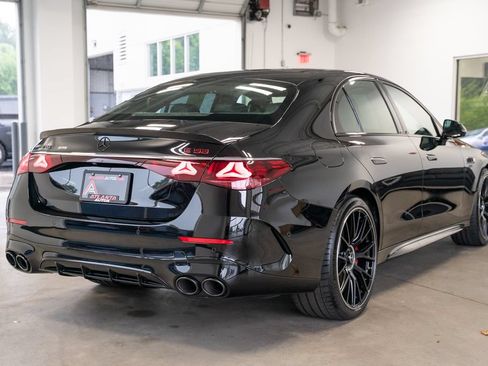 Used 2026 Mercedes-Benz E 53 AMG e 4MATIC Sedan image 14