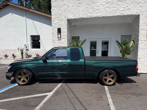 Used 2002 Toyota Tacoma 2WD Xtracab image 2