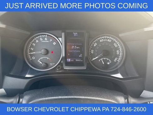 Used 2016 Toyota Tacoma TRD Off-Road w/ Towing Package image 12