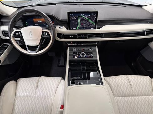 Used 2023 Lincoln Aviator Black Label w/ Jet Package image 21