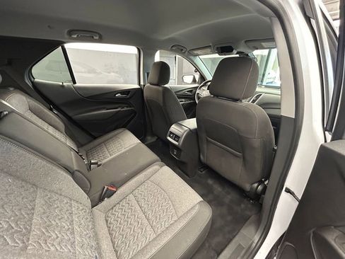 Used 2022 Chevrolet Equinox LT image 46