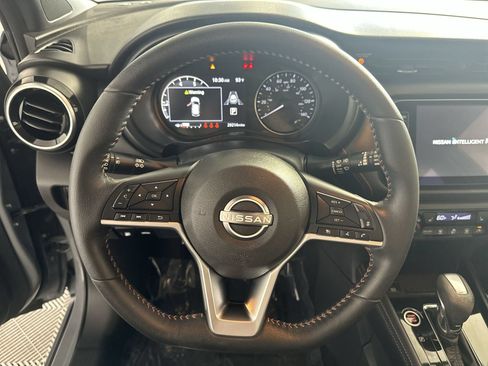 Used 2023 Nissan Kicks SR w/ SR Premium Package FWD image 14