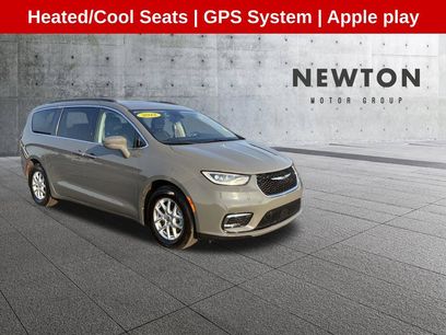 Used 2022 Chrysler Pacifica Touring-L