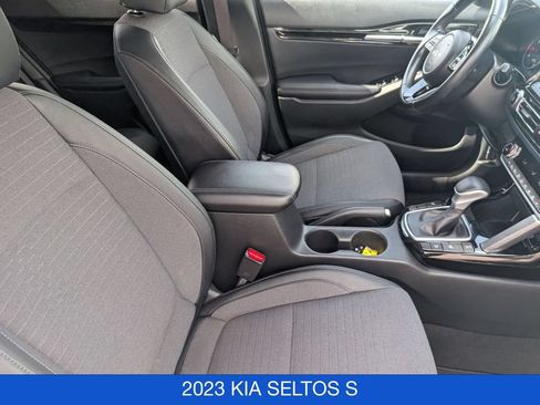 Used 2023 Kia Seltos S AWD/4WD image 30