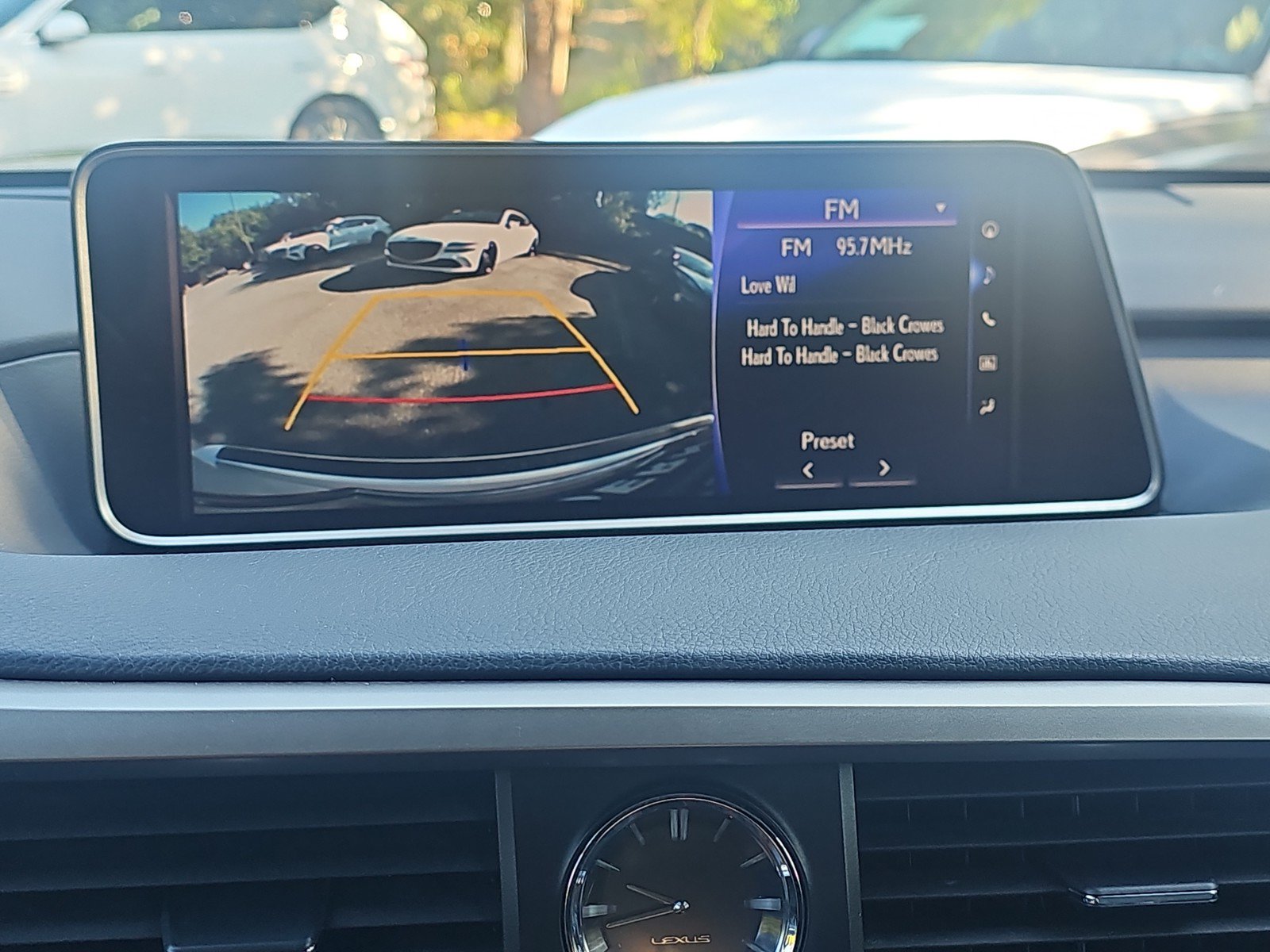 Used 2018 Lexus RX 350L FWD image 27