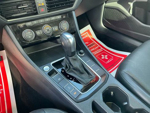 Used 2020 Volkswagen Jetta S image 32
