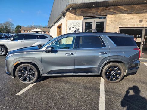 Used 2023 Hyundai Palisade XRT w/ Cargo Package image 2