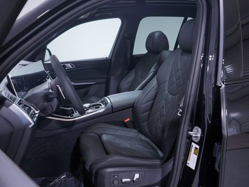 Used 2026 BMW X5 sDrive40i w/ M Sport Package RWD image 7