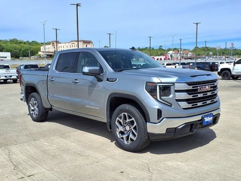 New 2026 GMC Sierra 1500 SLE w/ Preferred Package AWD/4WD image 2