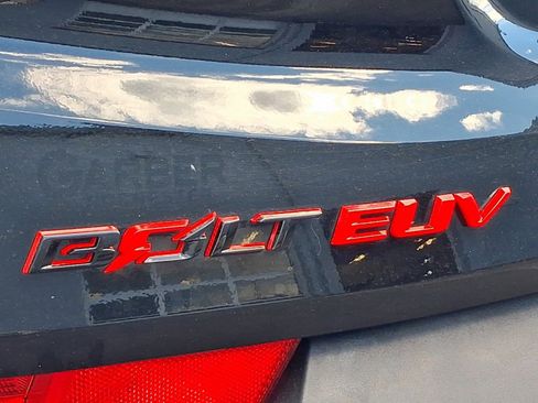 Used 2023 Chevrolet Bolt EUV LT w/ Comfort Package FWD image 23
