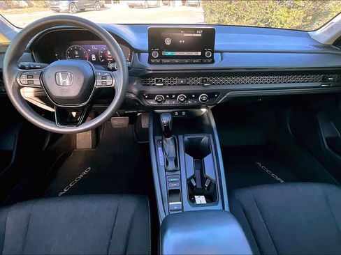 Used 2023 Honda Accord EX image 15