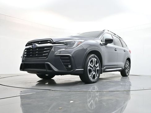 Used 2024 Subaru Ascent Limited w/ Technology Package AWD/4WD image 31