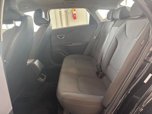 Used 2025 Kia K4 FWD image 26