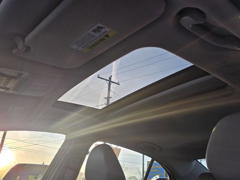 Used 2016 Acura TLX V6 4dr Sedan image 21