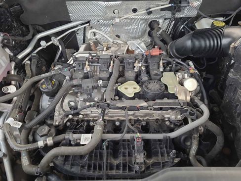 Used 2024 Volkswagen Atlas SE image 17