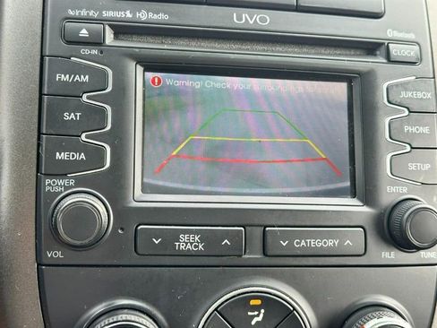 Used 2013 Kia Soul + w/ Audio Pkg FWD image 22