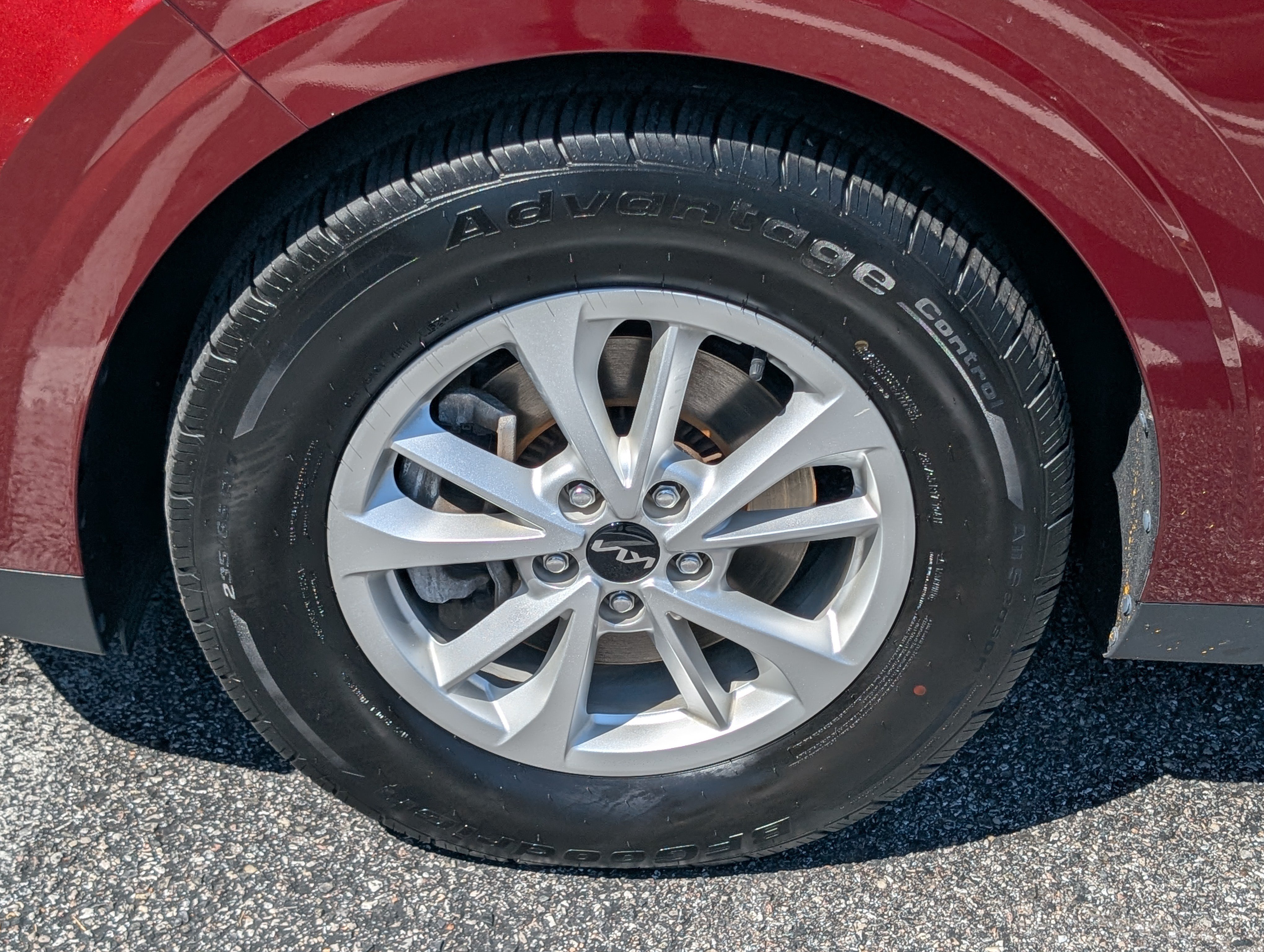Used 2022 Kia Carnival LX FWD image 9