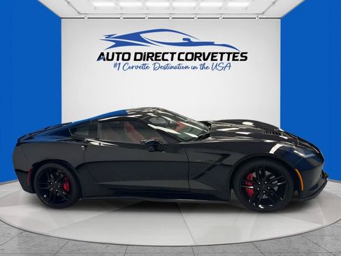 Used 2019 Chevrolet Corvette Stingray Coupe RWD image 8