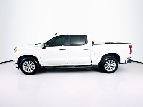 Used 2020 Chevrolet Silverado 1500 Custom w/ Custom Value Package image 4