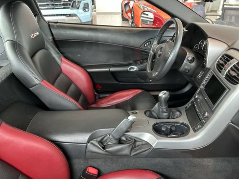 Used 2007 Chevrolet Corvette Z06 w/ Preferred Equipment Group RWD image 9