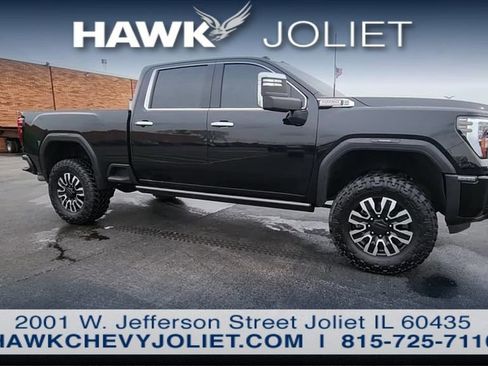 Used 2024 GMC Sierra 3500 Denali w/ Denali Reserve Package AWD/4WD image 7
